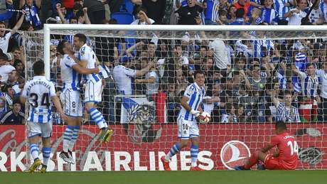 Real Sociedad venceu o Madrid (Foto: Ander Gillenea / AFP) Real Sociedad venceu o Madrid (Foto: Ander Gillenea / AFP)