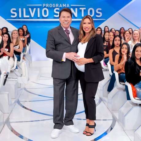 Patricia Abravanel faz ensaio com filho caçula cujo nome é uma homenagem ao avô Silvio Santos Patricia Abravanel faz ensaio com filho caçula cujo nome é uma homenagem ao avô Silvio Santos