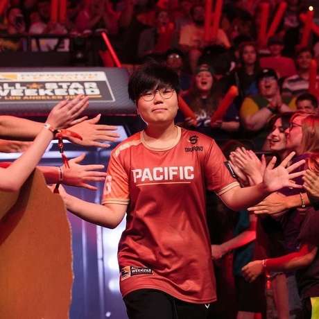 A sul-coreana Kim Se-yeon, conhecida como Geguri, é uma das 10 líderes mais influentes de sua geração, segundo a TIME A sul-coreana Kim Se-yeon, conhecida como Geguri, é uma das 10 líderes mais influentes de sua geração, segundo a TIME