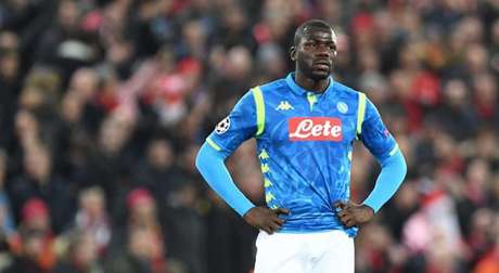 Koulibaly é um dos grandes zagueiros da Itália (Foto: AFP) Koulibaly é um dos grandes zagueiros da Itália (Foto: AFP)