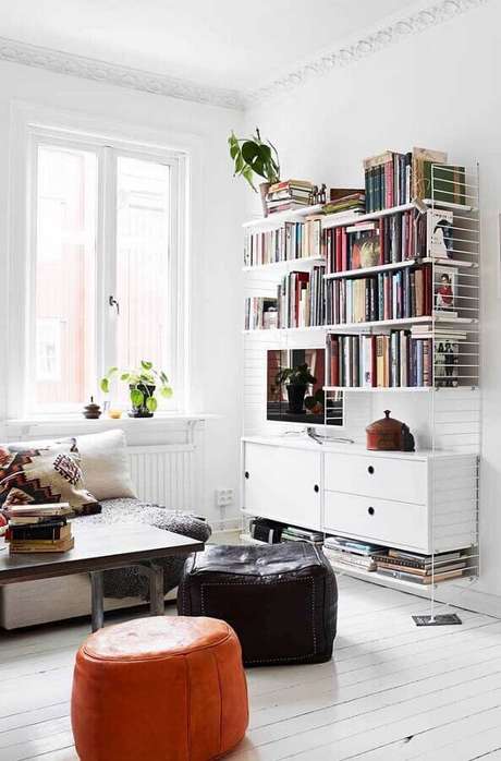 57. Livros são ótimos como dicas de decoração de quarto e sala – Foto: iCastle 57. Livros são ótimos como dicas de decoração de quarto e sala – Foto: iCastle