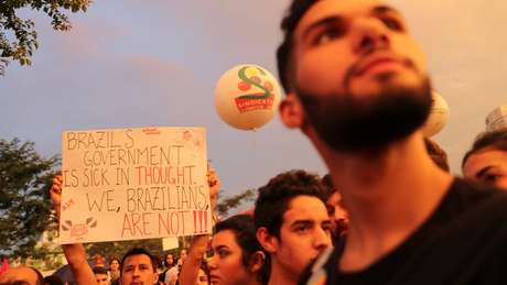 Protestos refletiram divergências dentro da esquerda