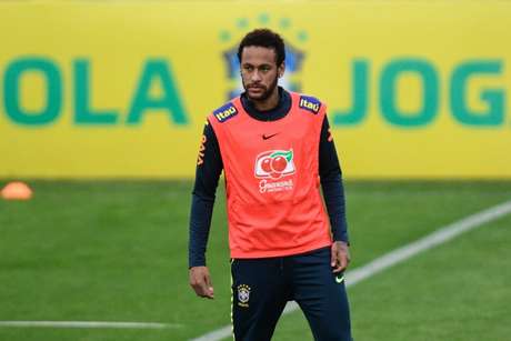 Neymar continua concentrado com a seleção normalmente (Foto: Pedro Martins / MoWA Press) Neymar continua concentrado com a seleção normalmente (Foto: Pedro Martins / MoWA Press)