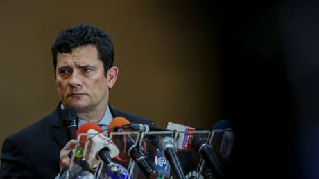 Diálogos divulgados por site indicam que Moro teria sugerido ao procurador Deltan Dallagnol inverter a ordem de fases da Lava Jato Diálogos divulgados por site indicam que Moro teria sugerido ao procurador Deltan Dallagnol inverter a ordem de fases da Lava Jato