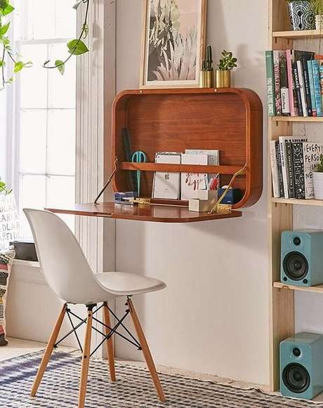 50. Maximize o espaço de casa incluindo uma mesa dobrável. Fonte: Tua Casa 50. Maximize o espaço de casa incluindo uma mesa dobrável. Fonte: Tua Casa