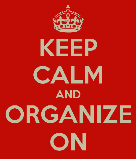 3. Como organizar guarda roupa: Mantenha a calma e organize tudo antes de separar peças para doação. 3. Como organizar guarda roupa: Mantenha a calma e organize tudo antes de separar peças para doação.