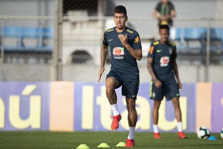 Roberto Firmino ser o titular da Seleo contra a Bolvia, na sexta-feira (Foto: Lucas Figueiredo/CBF)