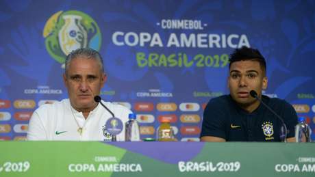Tite e Casemiro deram entrevista nesta quinta-feira, no Morumbi (Foto: Pedro Martins / MoWA Press) Tite e Casemiro deram entrevista nesta quinta-feira, no Morumbi (Foto: Pedro Martins / MoWA Press)