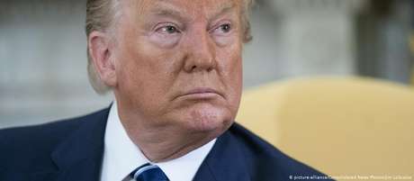 Trump aponta que democratas podem estar por trás das acusações Trump aponta que democratas podem estar por trás das acusações