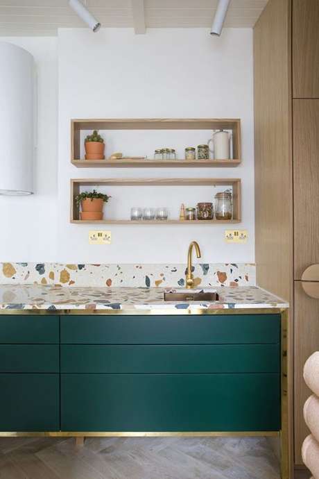 15. Aposte nos tons de verde para a decoração da cozinha – Por: Viva Decora 15. Aposte nos tons de verde para a decoração da cozinha – Por: Viva Decora