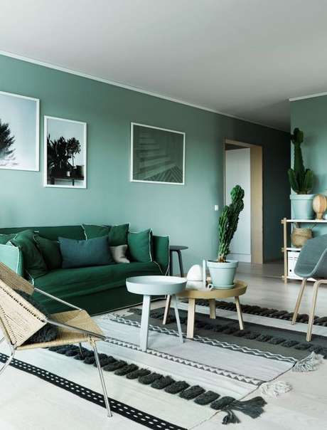 3. Aposte na decoração monocromática para ter uma linda decoração em tons de verde – Por: Pinterest 3. Aposte na decoração monocromática para ter uma linda decoração em tons de verde – Por: Pinterest