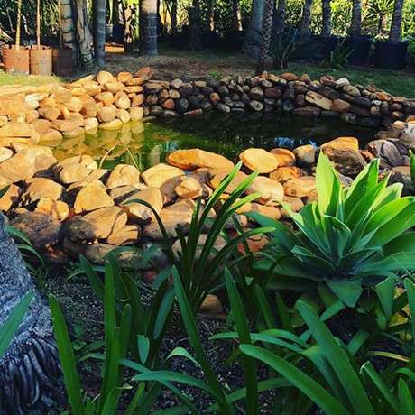 43. O lago artificial é perfeito para jardins – Por: Pinterest