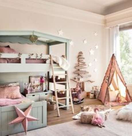 17. Beliche infantil em quarto com decoração lúdica – Por: Pinterest 17. Beliche infantil em quarto com decoração lúdica – Por: Pinterest