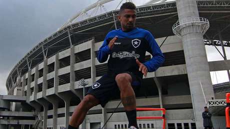 Biro Biro em atividade neste terça-feira (Vítor Silva/Botafogo) Biro Biro em atividade neste terça-feira (Vítor Silva/Botafogo)