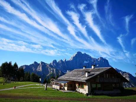 Campanha premia com hospedagem nas Dolomitas quem ficar sem celular Campanha premia com hospedagem nas Dolomitas quem ficar sem celular