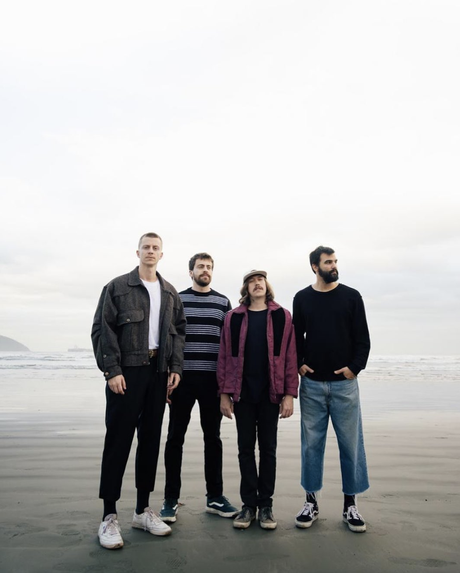 Banda Scalene transita por diferentes ritmos em Respiro Banda Scalene transita por diferentes ritmos em Respiro