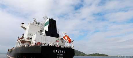 Bavand era um dos cargueiros retidos no porto de Paranaguá Bavand era um dos cargueiros retidos no porto de Paranaguá