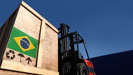 Especialistas e empresários divergem quanto aos benefícios ou malefícios de acordos com Europa e EUA para a indústria nacional Especialistas e empresários divergem quanto aos benefícios ou malefícios de acordos com Europa e EUA para a indústria nacional
