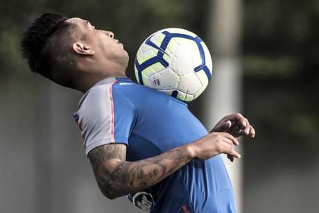 Peruano não foi relacionado para a última partida do Santos, contra o Goiás (Foto: Ivan Storti/Santos) Peruano não foi relacionado para a última partida do Santos, contra o Goiás (Foto: Ivan Storti/Santos)