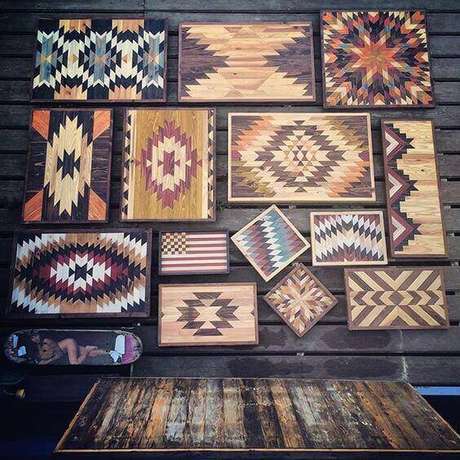 23. Quadros feitos de marchetaria também são muito comuns. Foto: Instagram 23. Quadros feitos de marchetaria também são muito comuns. Foto: Instagram