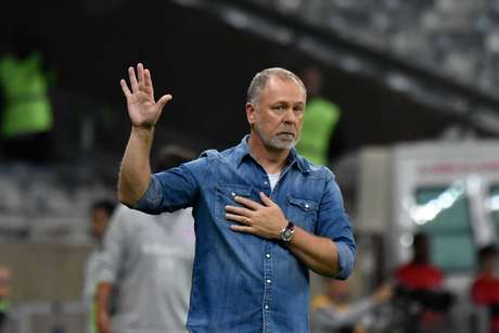 Mano Menezes nÃ£o Ã© mais tÃ©cnico do Cruzeiro.
