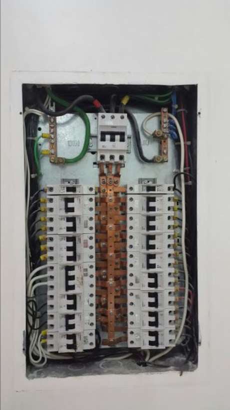25. A instalação elétrica deve objetivar também a economia. Foto: Dicas do Gilson Eletricista 25. A instalação elétrica deve objetivar também a economia. Foto: Dicas do Gilson Eletricista