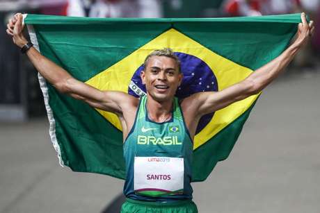 Prata nos 5.000, Altobeli agora é ouro nos 3.000m com barreiras. (Wander Roberto/COB) Prata nos 5.000, Altobeli agora é ouro nos 3.000m com barreiras. (Wander Roberto/COB)