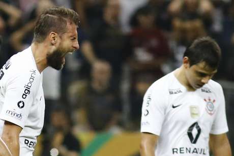 Henrique conquistou o Paulistão de 2018 e 2019 com o Corinthians (Foto: Ale Vianna) Henrique conquistou o Paulistão de 2018 e 2019 com o Corinthians (Foto: Ale Vianna)