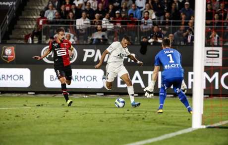 Rennes bateu o PSG neste domingo por 2 a 1 (Divulgação) Rennes bateu o PSG neste domingo por 2 a 1 (Divulgação)