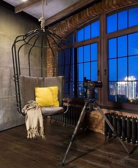 65. Balanço em formato de gaiola traz personalidade para a decoração do ambiente. Fonte: Pinterest 65. Balanço em formato de gaiola traz personalidade para a decoração do ambiente. Fonte: Pinterest