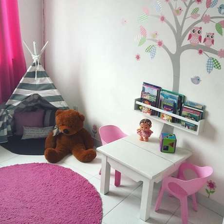 40. Cabaninha infantil listrada para quarto de menina. Fonte: Pinterest 40. Cabaninha infantil listrada para quarto de menina. Fonte: Pinterest