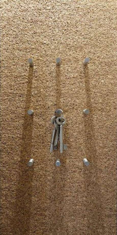 29. Uma cortiça pode dar forma a um porta chave. Foto: Casa Claudia 29. Uma cortiça pode dar forma a um porta chave. Foto: Casa Claudia