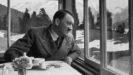 Hitler exigia que moças alemãs provassem cada uma das refeições feitas para ele para detectar possíveis tentativas de envenenamento
