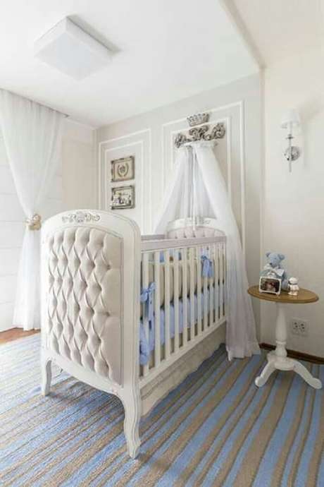 41. Quarto de bebê seguindo o estilo provençal. Fonte: Pinterest 41. Quarto de bebê seguindo o estilo provençal. Fonte: Pinterest