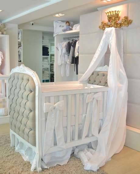 1. O dossel é um acessório muito característico de um berço provençal. Fonte: Quarto Para Bebê 1. O dossel é um acessório muito característico de um berço provençal. Fonte: Quarto Para Bebê