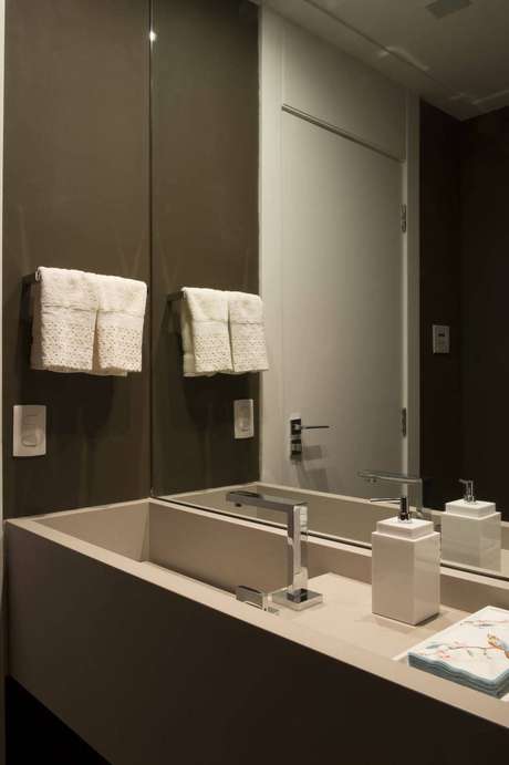 2. Uma boa toalha de lavabo faz toda a diferença. Projeto de Cristina Lembi 2. Uma boa toalha de lavabo faz toda a diferença. Projeto de Cristina Lembi