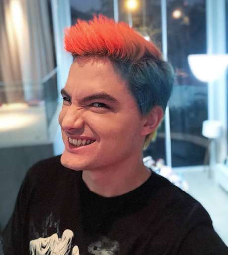Felipe Neto - Um dos precursores da onda de youtubers no Brasil, o carioca cujo canal tem quase 26 milhões de inscritos também já se arriscou em programas televisivos como 'Até Que Faz Sentido', do Multishow, e um quadro sobre redes sociais no Fantástico. Felipe Neto - Um dos precursores da onda de youtubers no Brasil, o carioca cujo canal tem quase 26 milhões de inscritos também já se arriscou em programas televisivos como 'Até Que Faz Sentido', do Multishow, e um quadro sobre redes sociais no Fantástico.