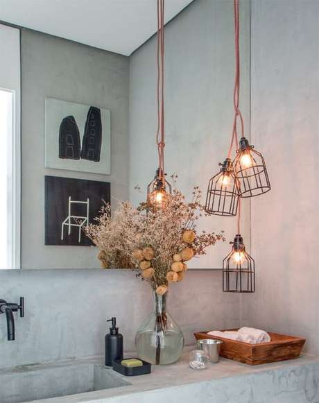33. Trio de pendentes para decorar o banheiro – Por: Pinterest 33. Trio de pendentes para decorar o banheiro – Por: Pinterest
