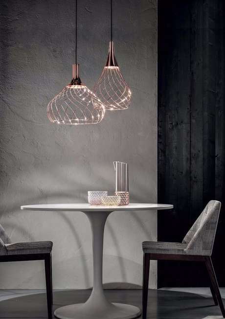 43. Pendente aramado rosé gold – Por: Pinterest 43. Pendente aramado rosé gold – Por: Pinterest