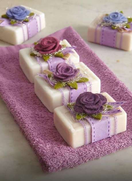 22. Como fazer sabonete artesanal – Por: Pinterest 22. Como fazer sabonete artesanal – Por: Pinterest