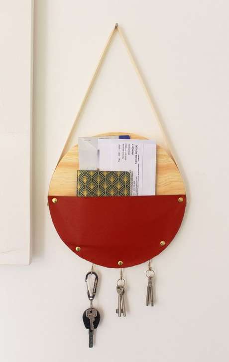 7. O porta chaves é ótimo como elemento decorativo para hall de entrada. Foto: A Casa Que Minha Vó Queria 7. O porta chaves é ótimo como elemento decorativo para hall de entrada. Foto: A Casa Que Minha Vó Queria