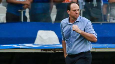 Ceni deu uma declaração forte de que poderia deixar o Cruzeiro, mas a diretoria garante que ele fica-( Dudu Macedo/Fotoarena/Lancepress!) Ceni deu uma declaração forte de que poderia deixar o Cruzeiro, mas a diretoria garante que ele fica-( Dudu Macedo/Fotoarena/Lancepress!)