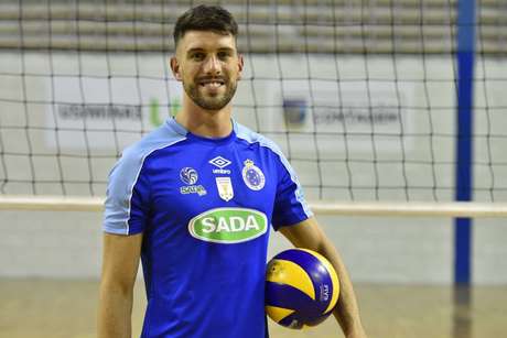 Sada/Cruzeiro apresenta o argentino Facundo Conte