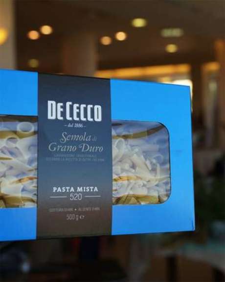 Fabricante de massas de Cecco é consumida por 11 milhões de famílias italianas Fabricante de massas de Cecco é consumida por 11 milhões de famílias italianas