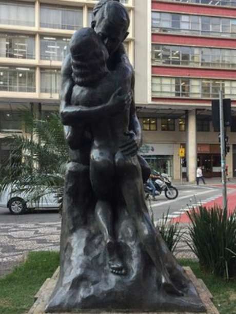 A estátua foi censurada por seu 'conteúdo' impróprio aos bons costumes do paulistano A estátua foi censurada por seu 'conteúdo' impróprio aos bons costumes do paulistano