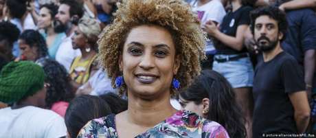 Marielle Franco e o motorista Anderson Gomes foram assassinados em 14 de março de 2018, no centro do Rio de Janeiro Marielle Franco e o motorista Anderson Gomes foram assassinados em 14 de março de 2018, no centro do Rio de Janeiro