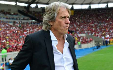 Jorge Jesus sofreu críticas de Carpegiani, mas também elogios pelo trabalho (Foto: Celso Pupo/Fotoarena) Jorge Jesus sofreu críticas de Carpegiani, mas também elogios pelo trabalho (Foto: Celso Pupo/Fotoarena)