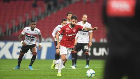 Sóbis ja havia feito declarações públicas criticando o Cruzeiro e sua diretoria durante os duelos com o Internacional pela Copa do Brasil-(Ricardo Duarte/Internacional) Sóbis ja havia feito declarações públicas criticando o Cruzeiro e sua diretoria durante os duelos com o Internacional pela Copa do Brasil-(Ricardo Duarte/Internacional)