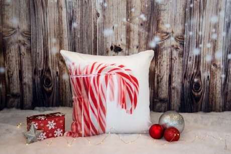 69. Invista em almofadas de Natal estampadas. Fonte: Pinterest