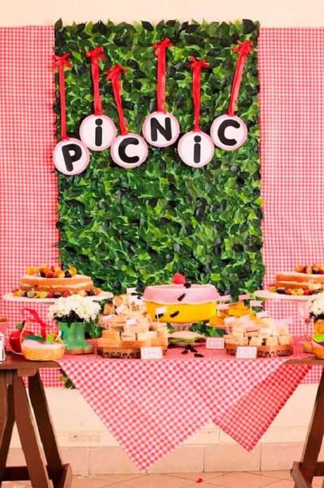 56. Decoração para mesa de aniversário piquenique – Foto: Mamãe Festeira